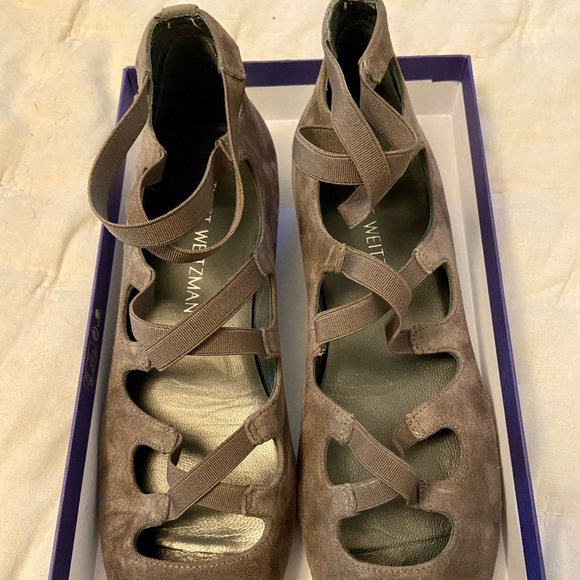 NEW W BOX 7.5 Adorable Stuart Weitzman Strappy Flats with High Ankle - Picture 4 of 10